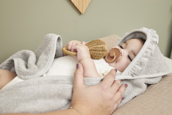 Meyco - Badcape Ruffle - Greige - 80x80cm