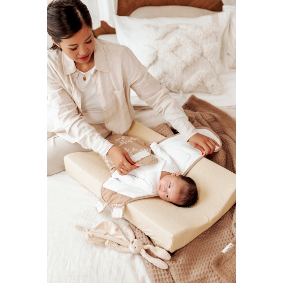 Gevoerde SwaddleMeyco Inbakerdoek Branches - Sand