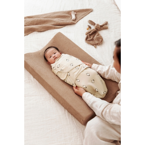 Meyco - Inbakerdoek Penguin - Soft Sand - 4-6 Maanden