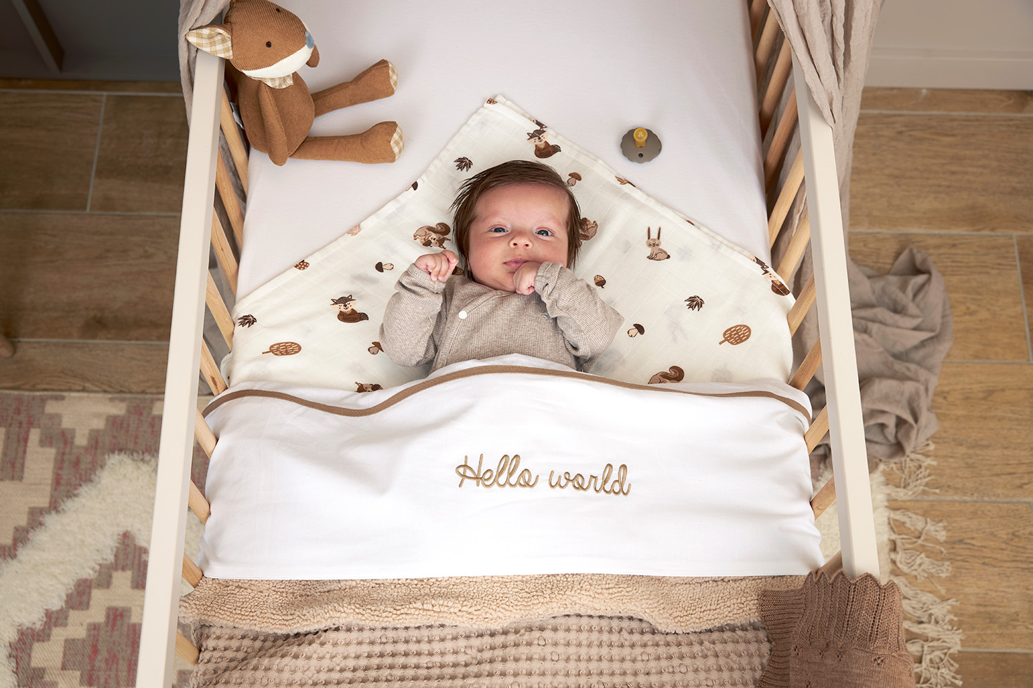 Hello World Ledikant Laken - Taupe - 100x150cm - afbeelding 5