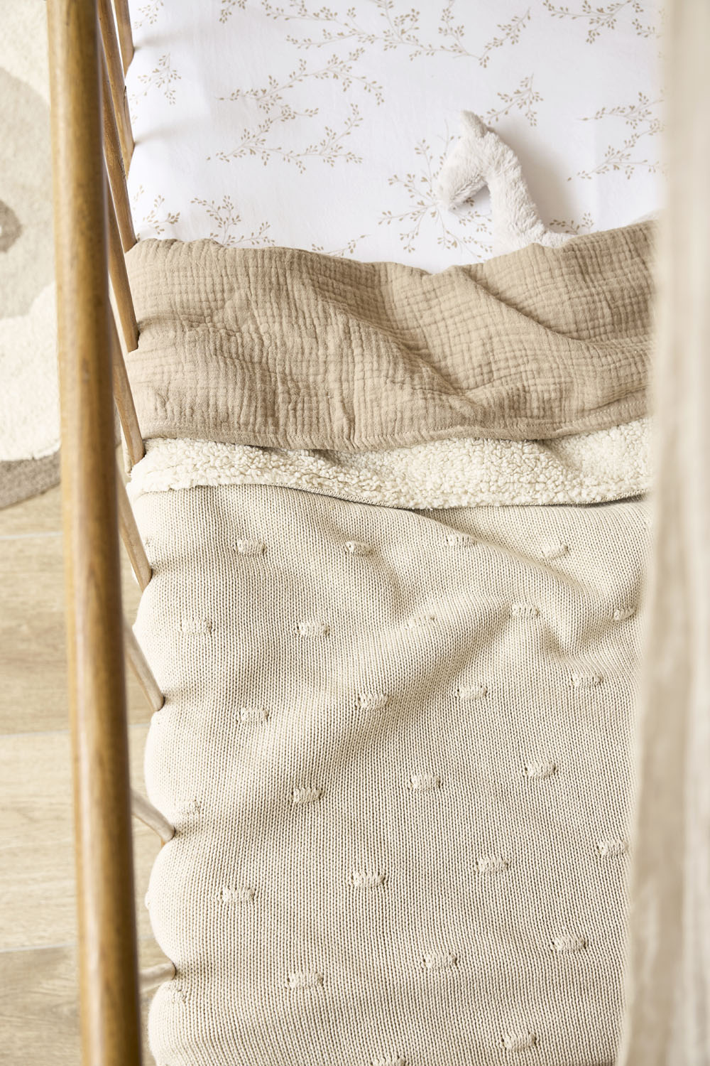 Ledikant Deken Knots Teddy - Soft Sand - 100x150cm - afbeelding 6