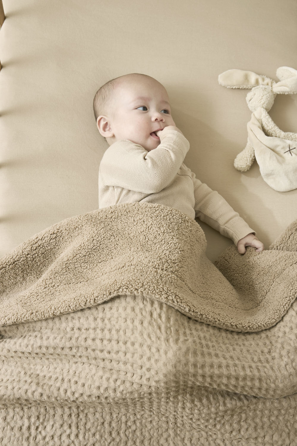 Wafel Teddy Wiegdeken - Taupe - 75x100cm - afbeelding 6