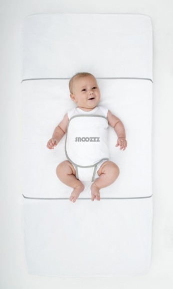 Snoozzz - Slaapwikkel Travel - Baby Slaaphulp voorkomt b