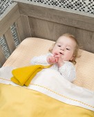 Cottonbaby Ledikantdeken gevoerd - okergeel