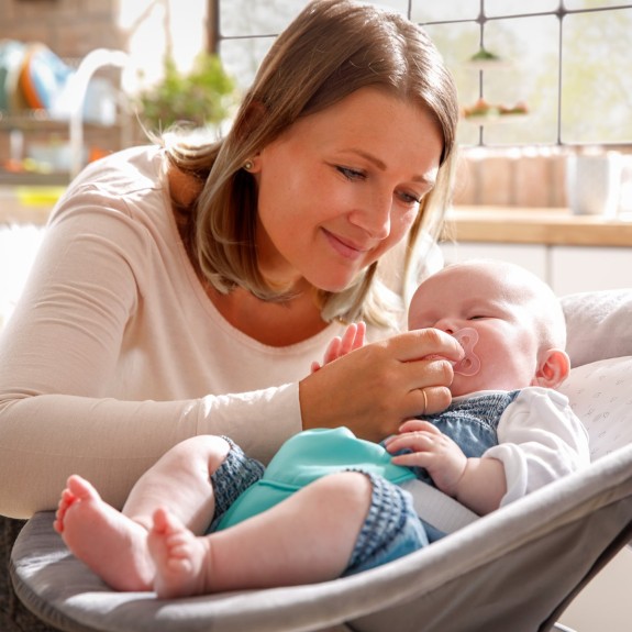 Hauck Alpha Newborn bouncer 2 in 1 Wipstoeltje Hearts